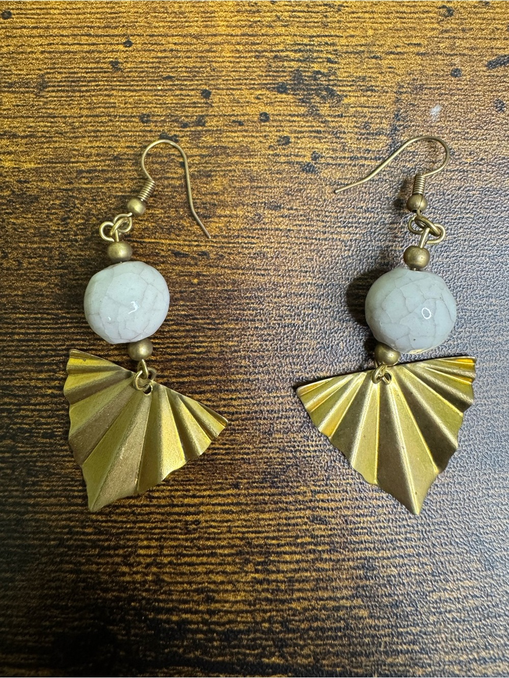 4/$20 Vintage Gold Fan Drop Earrings with White Glass Bead
